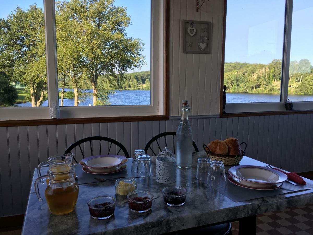 Bar Le Lac ベシーヌ・シュル・ガルトンプ エクステリア 写真